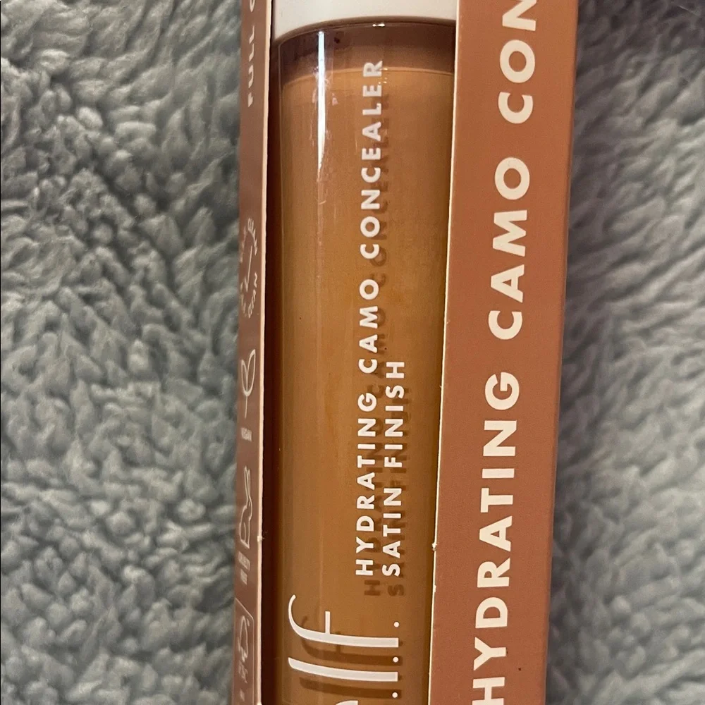ELF Hydrating Camo Concealer Vegan and Cruelty Free - Tan Latte